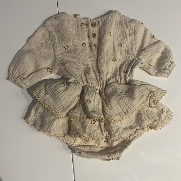 Quincy Mae Organic Cotton Dress Never Worn 3-6 month - Picture 3 of 5